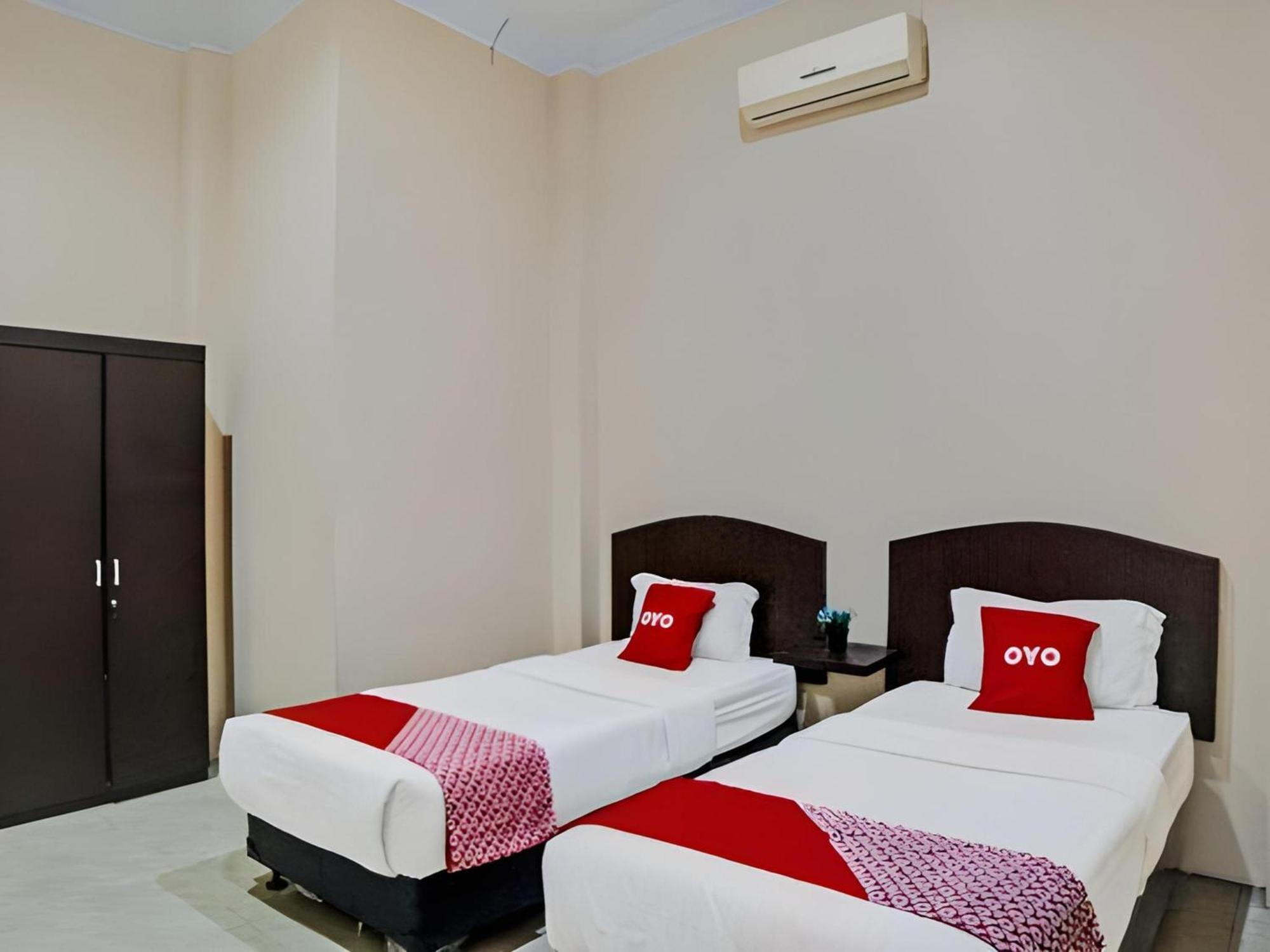 Hotel O Medan City Near Lapangan Benteng Formerly Ralica Residence מראה חיצוני תמונה