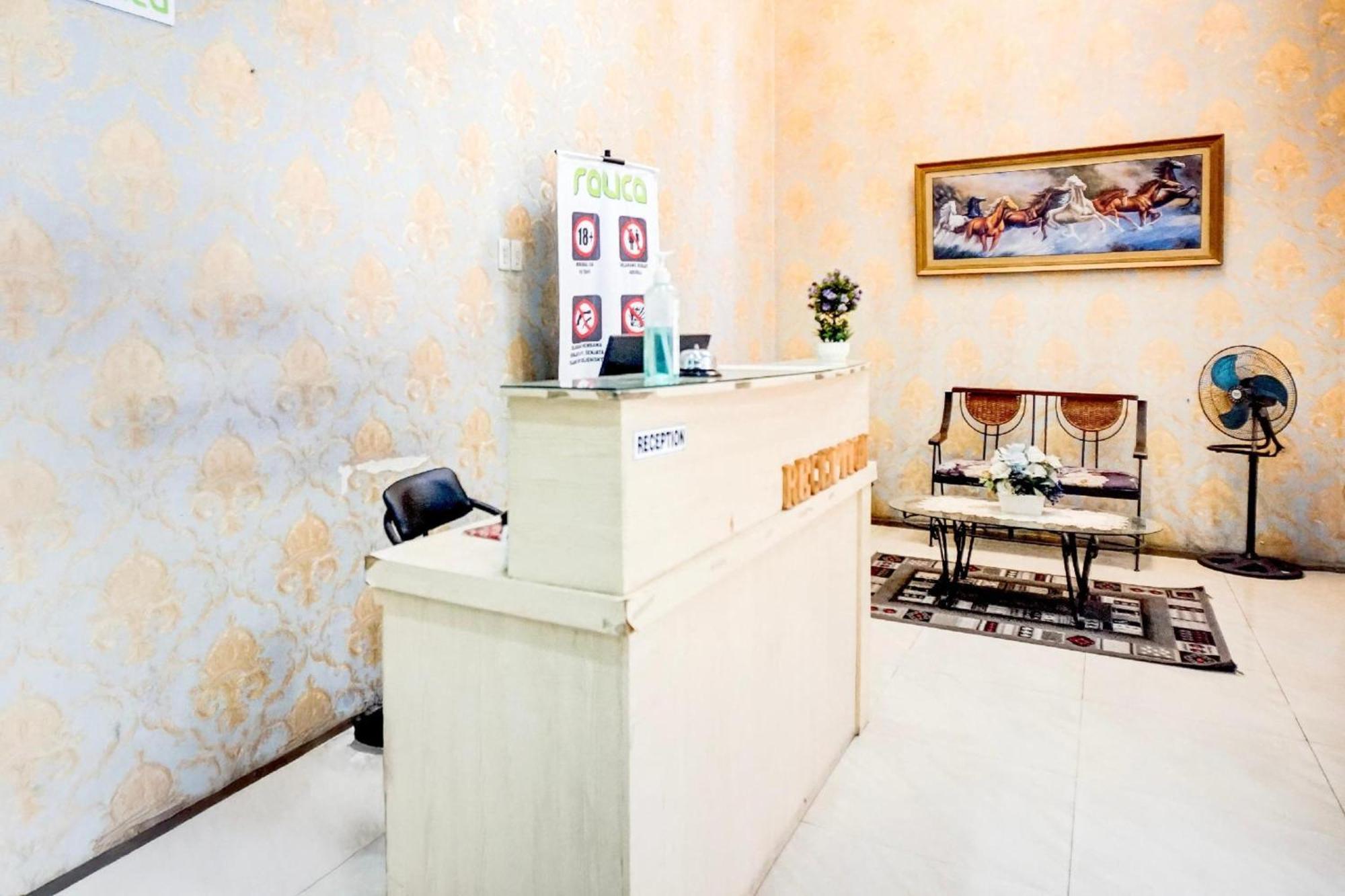 Hotel O Medan City Near Lapangan Benteng Formerly Ralica Residence מראה חיצוני תמונה