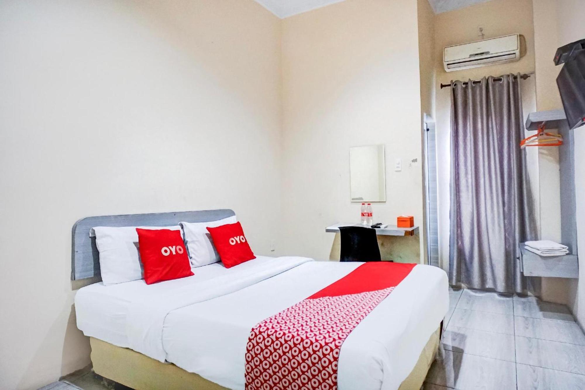 Hotel O Medan City Near Lapangan Benteng Formerly Ralica Residence מראה חיצוני תמונה