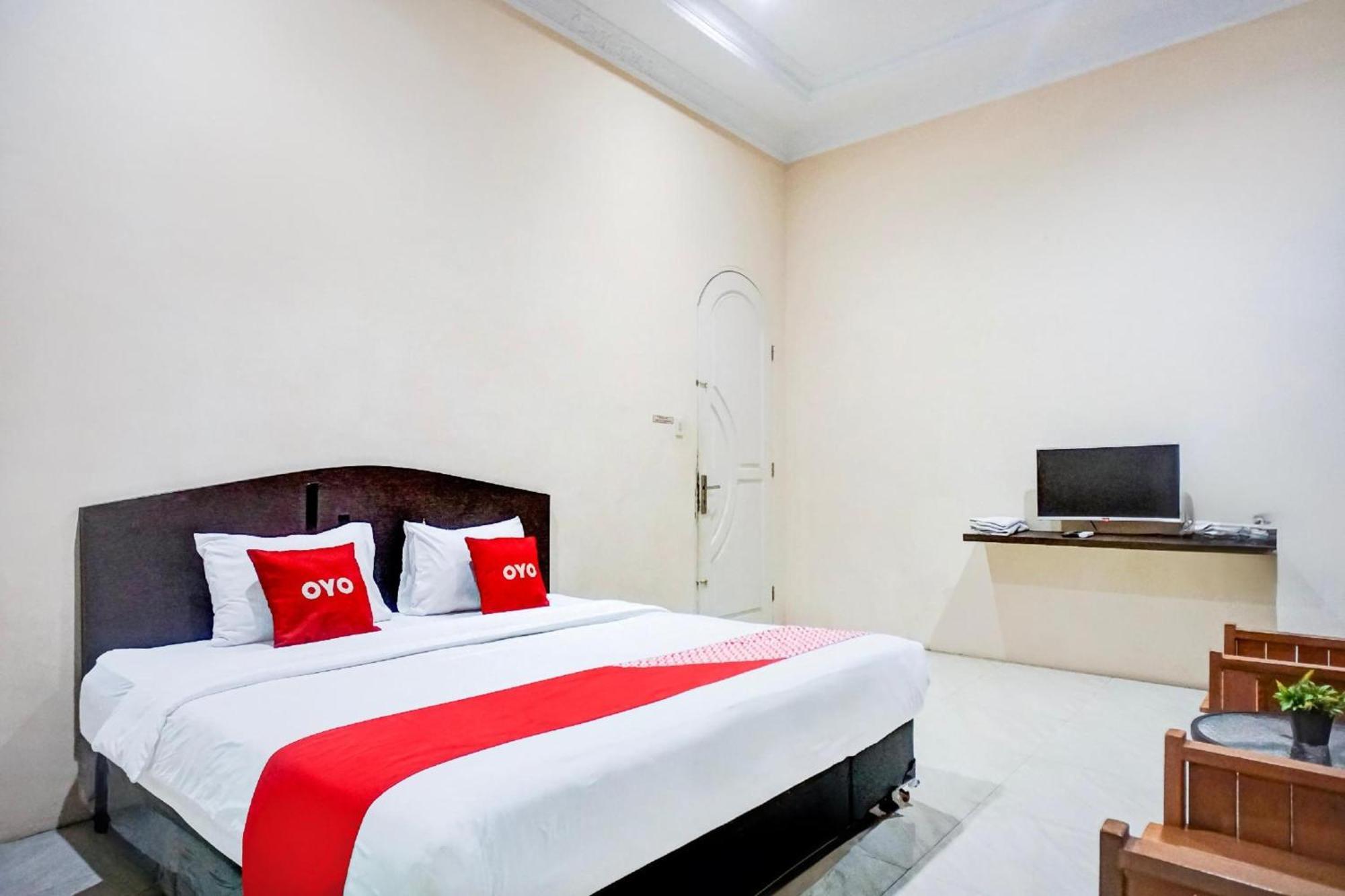 Hotel O Medan City Near Lapangan Benteng Formerly Ralica Residence מראה חיצוני תמונה